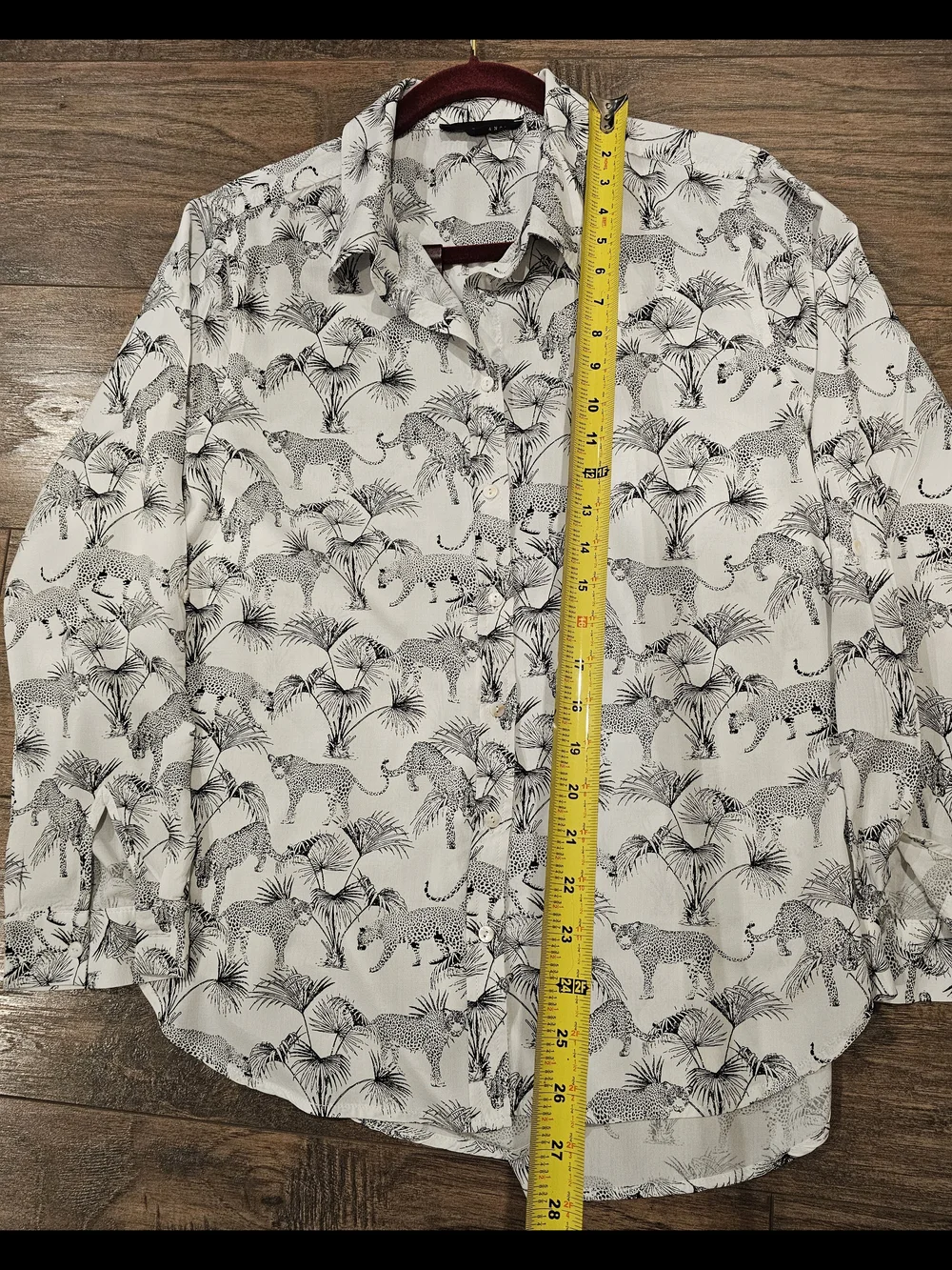 Jane & Delancey Long-Sleeve Button-Down Shirt Cheetah Palm Print Large